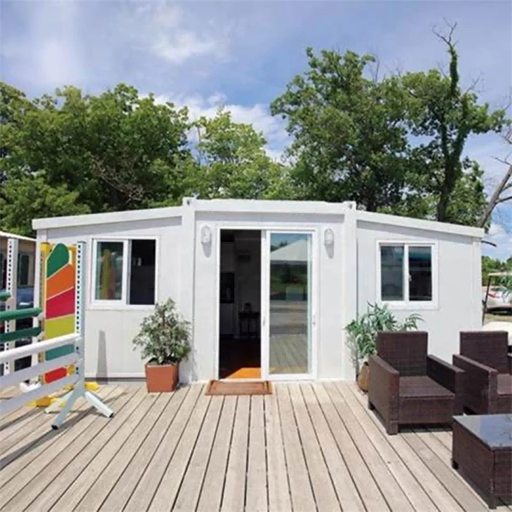 Expandable Shipping Container House